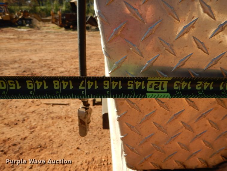 image for item DI8579 1991 International 7100  fuel / lube truck