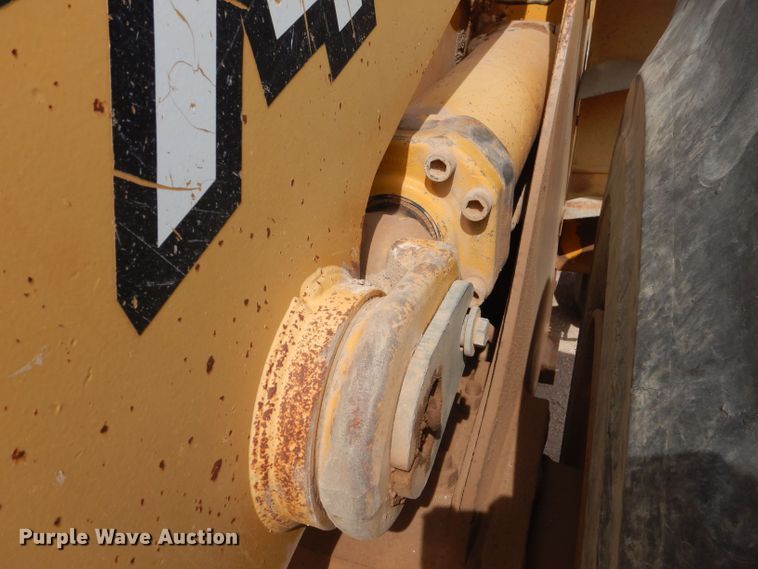 image for item DJ8949 1999 John Deere 744H  wheel loader