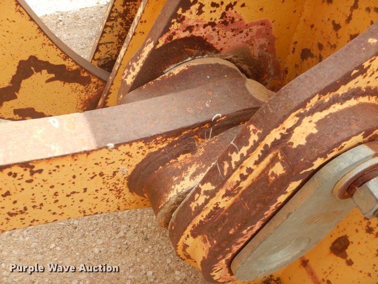 image for item DJ8949 1999 John Deere 744H  wheel loader