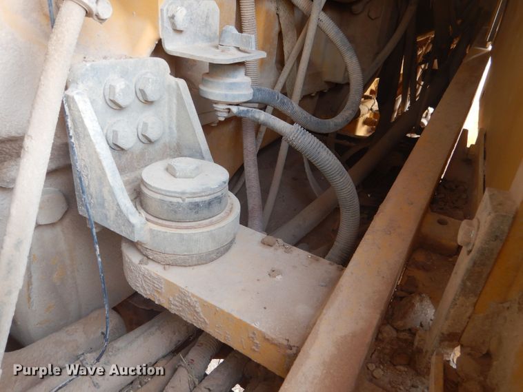 image for item DJ8949 1999 John Deere 744H  wheel loader