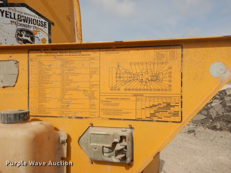 image for item DJ8949 1999 John Deere 744H  wheel loader