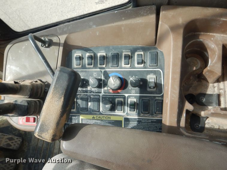 image for item DJ8949 1999 John Deere 744H  wheel loader