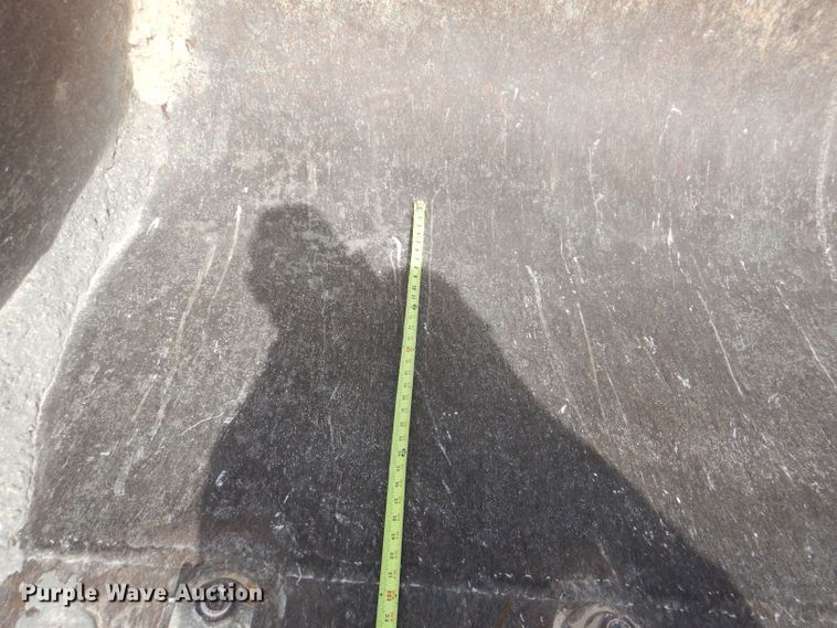 image for item DJ8949 1999 John Deere 744H  wheel loader