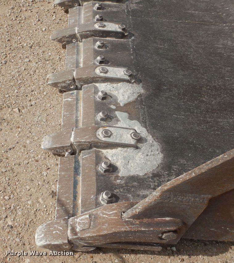 image for item DJ8949 1999 John Deere 744H  wheel loader