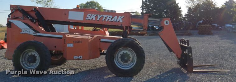 image for item DK0871 2007 SkyTrak 8042  telehandler