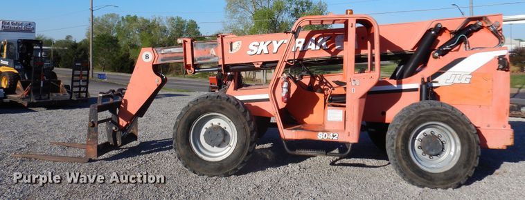 image for item DK0871 2007 SkyTrak 8042  telehandler