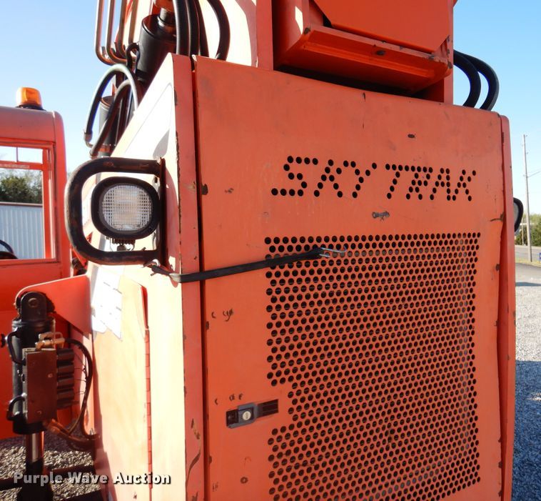 image for item DK0871 2007 SkyTrak 8042  telehandler