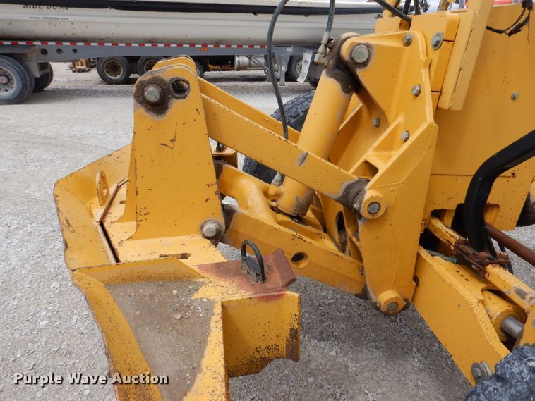 image for item DK1994 2001 John Deere 770CH  motor grader