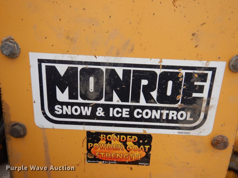 image for item DK1994 2001 John Deere 770CH  motor grader