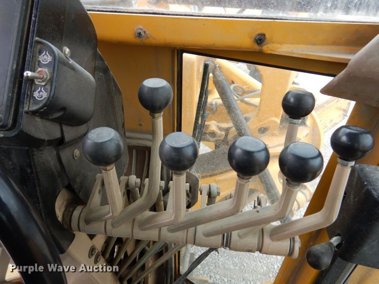 image for item DK1994 2001 John Deere 770CH  motor grader