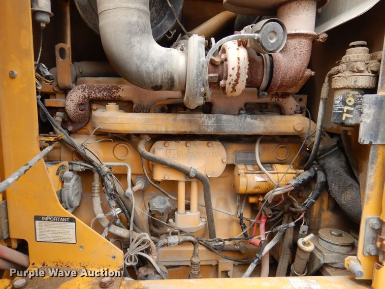 image for item DK1994 2001 John Deere 770CH  motor grader