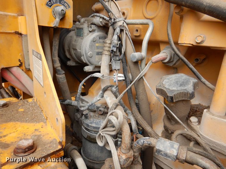 image for item DK1994 2001 John Deere 770CH  motor grader