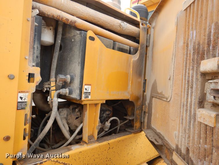 image for item DK1994 2001 John Deere 770CH  motor grader