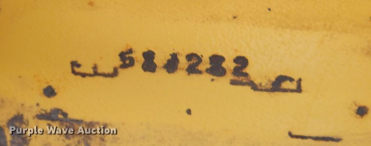 image for item DK1994 2001 John Deere 770CH  motor grader