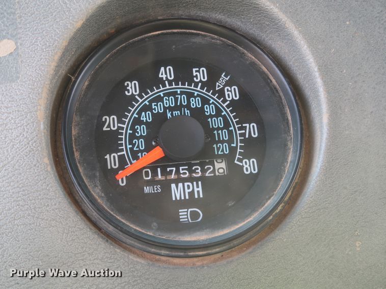 image for item DK3578 1988 Mack DM690S  dump truck