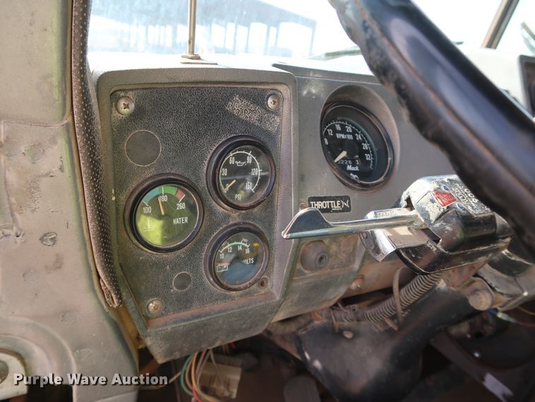 image for item DK3578 1988 Mack DM690S  dump truck