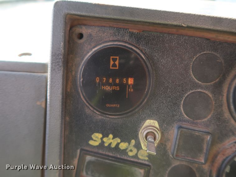 image for item DK3578 1988 Mack DM690S  dump truck