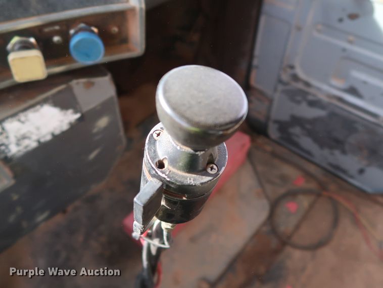 image for item DK3578 1988 Mack DM690S  dump truck