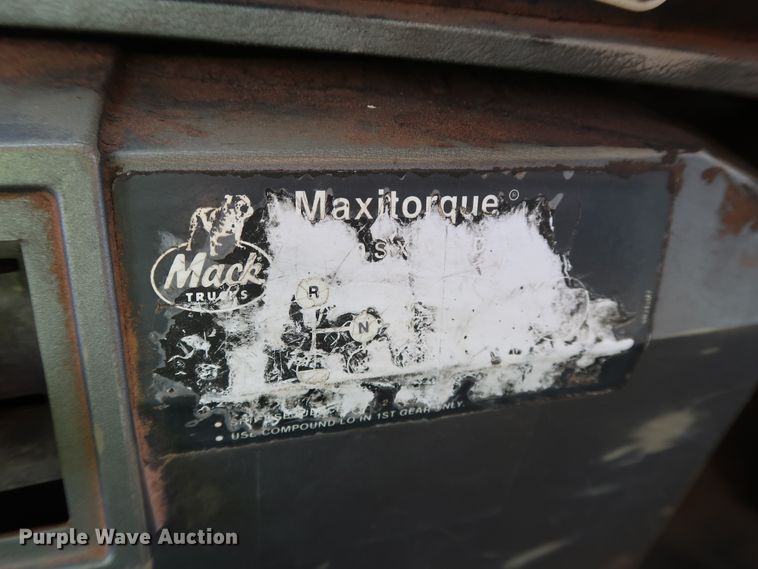 image for item DK3578 1988 Mack DM690S  dump truck