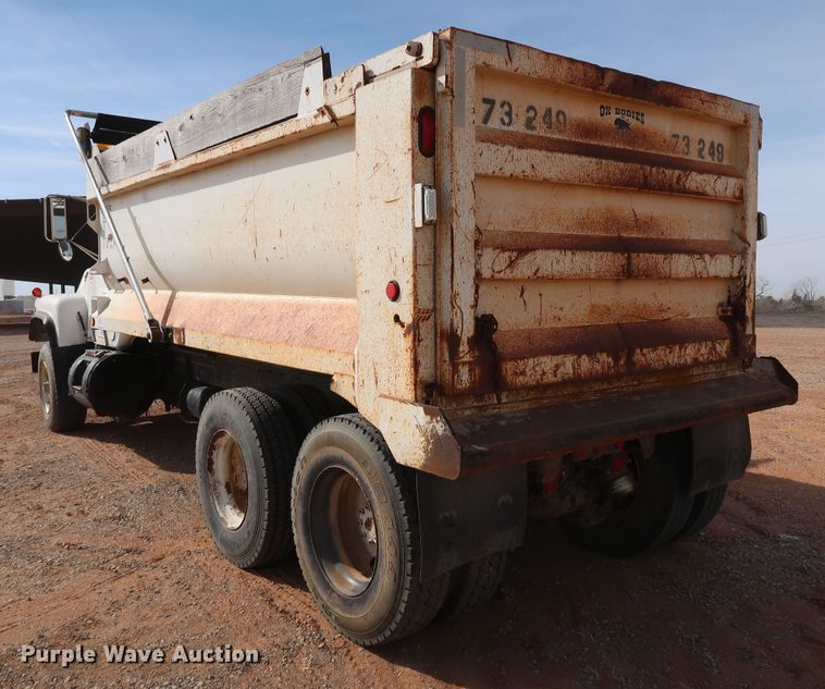 image for item DK3578 1988 Mack DM690S  dump truck