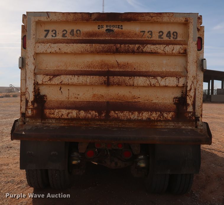 image for item DK3578 1988 Mack DM690S  dump truck