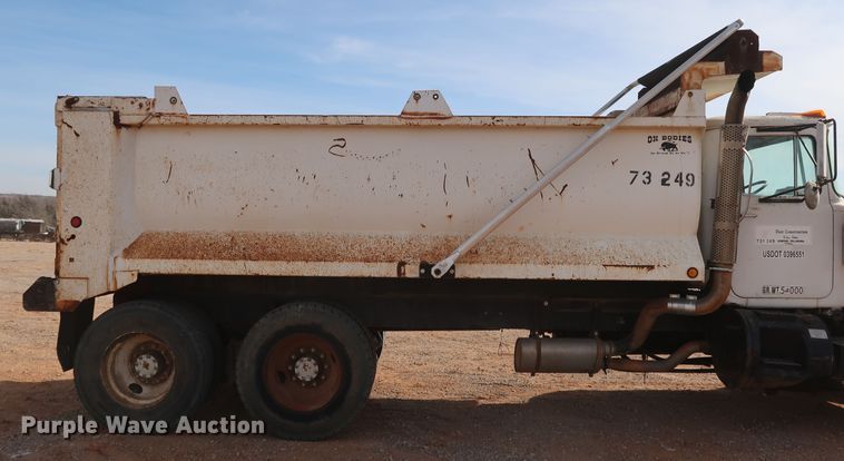 image for item DK3578 1988 Mack DM690S  dump truck