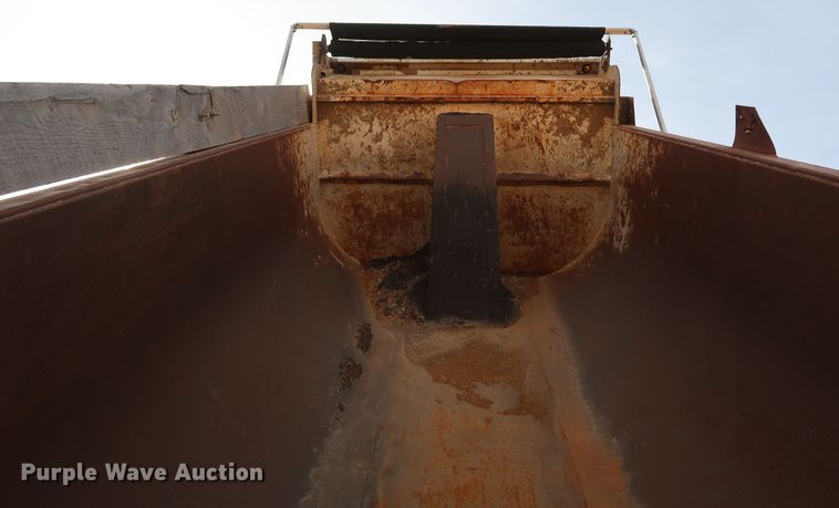 image for item DK3578 1988 Mack DM690S  dump truck