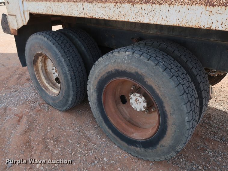 image for item DK3578 1988 Mack DM690S  dump truck