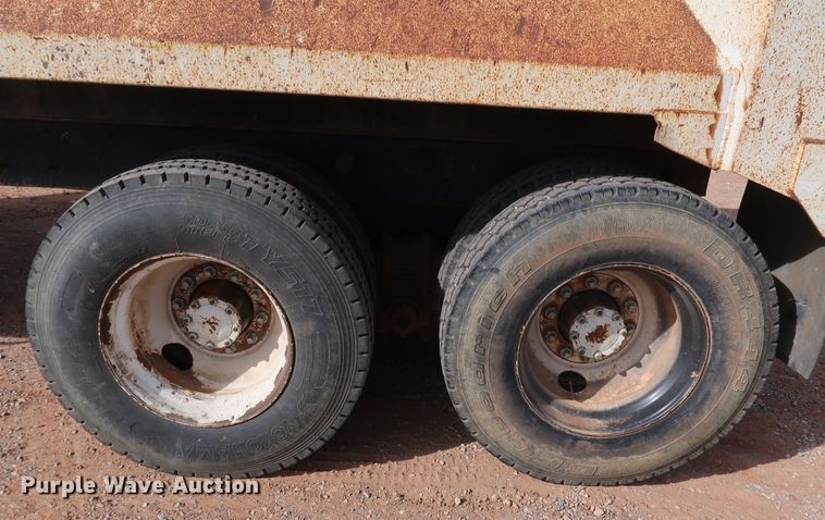 image for item DK3578 1988 Mack DM690S  dump truck