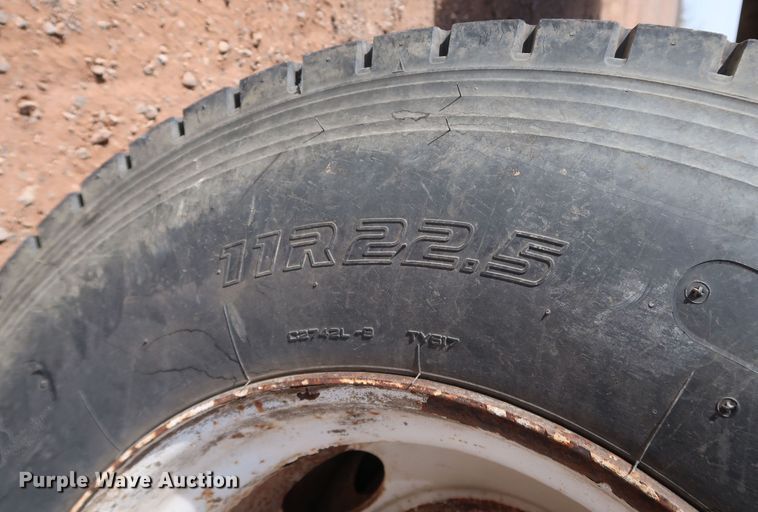 image for item DK3578 1988 Mack DM690S  dump truck