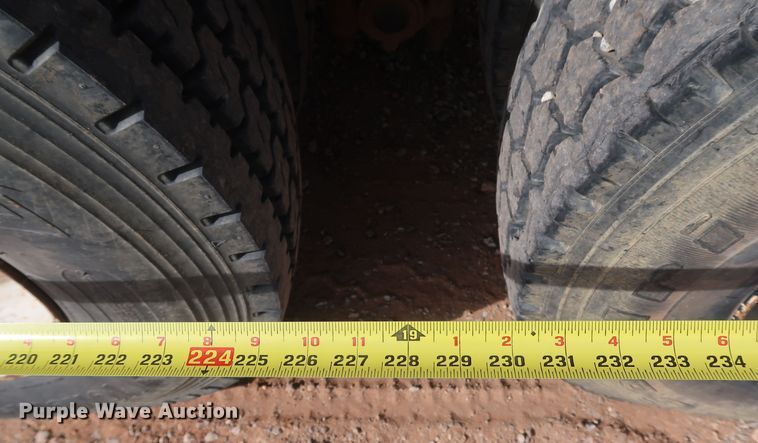 image for item DK3578 1988 Mack DM690S  dump truck