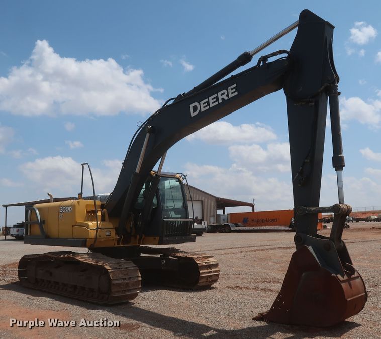 image for item DK3689 2011 John Deere 200D LC  excavator