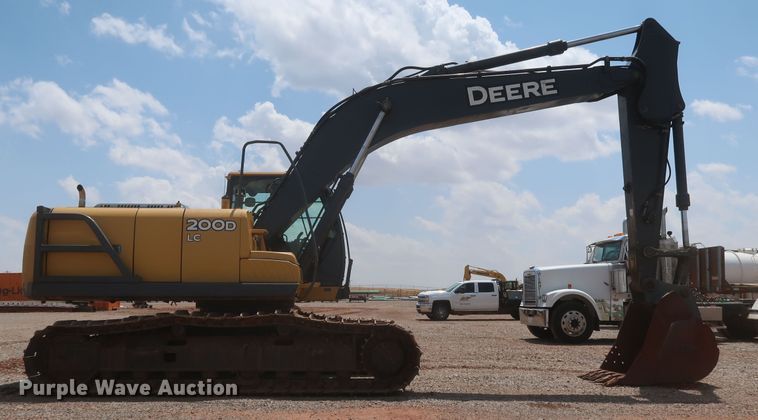 image for item DK3689 2011 John Deere 200D LC  excavator
