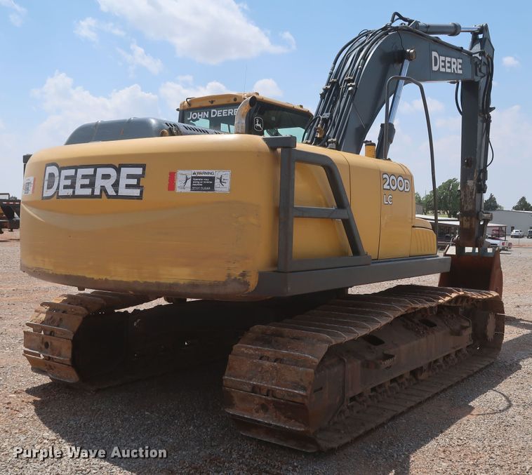 image for item DK3689 2011 John Deere 200D LC  excavator