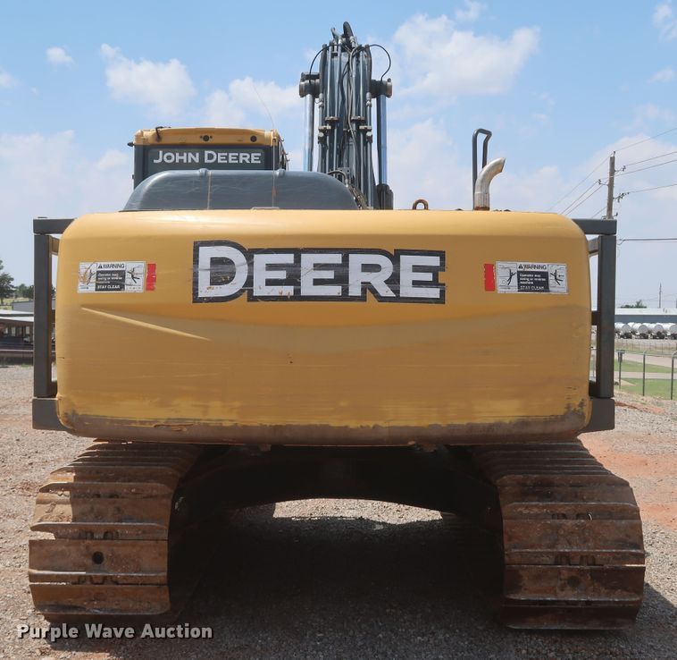 image for item DK3689 2011 John Deere 200D LC  excavator