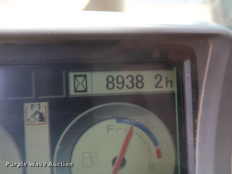 image for item DK3689 2011 John Deere 200D LC  excavator