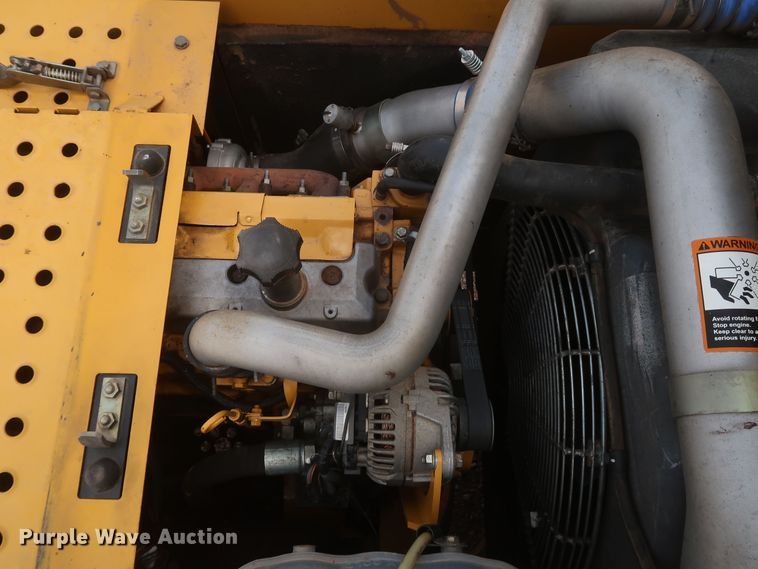 image for item DK3689 2011 John Deere 200D LC  excavator