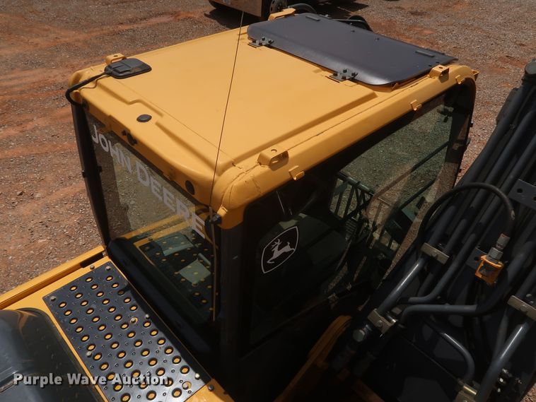 image for item DK3689 2011 John Deere 200D LC  excavator