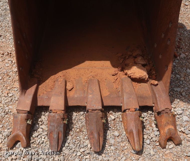 image for item DK3689 2011 John Deere 200D LC  excavator