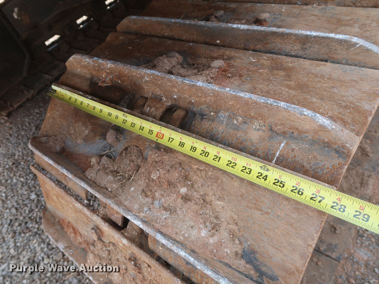 image for item DK3689 2011 John Deere 200D LC  excavator