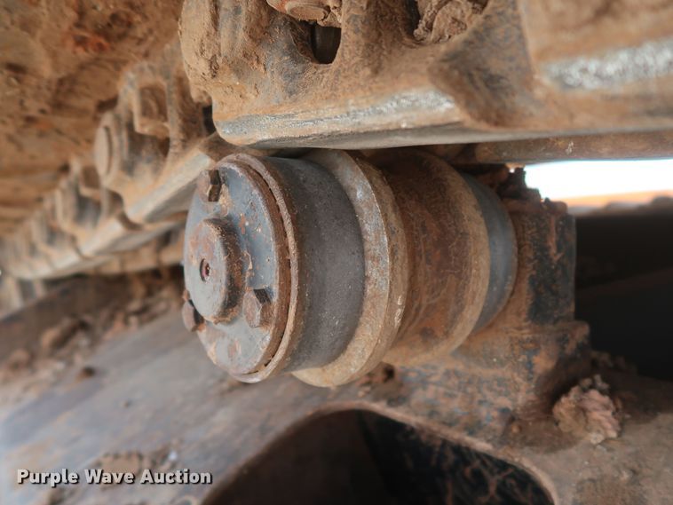 image for item DK3689 2011 John Deere 200D LC  excavator