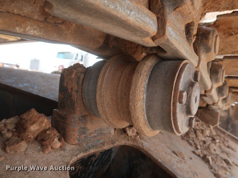 image for item DK3689 2011 John Deere 200D LC  excavator