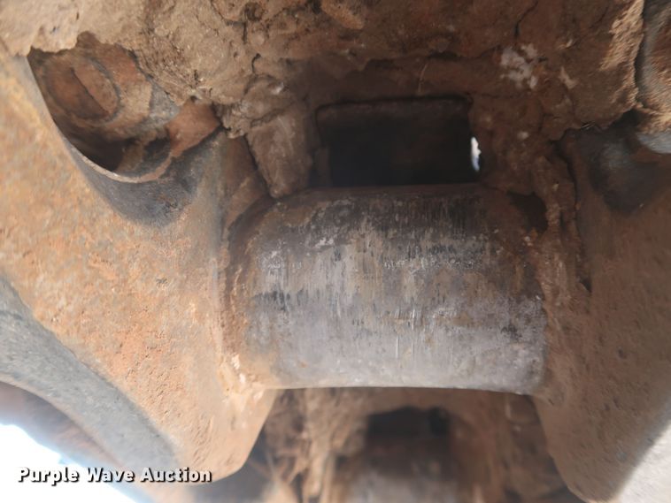 image for item DK3689 2011 John Deere 200D LC  excavator