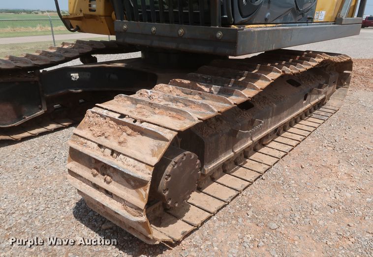 image for item DK3689 2011 John Deere 200D LC  excavator