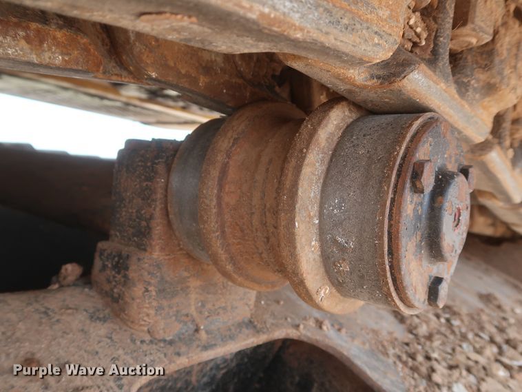 image for item DK3689 2011 John Deere 200D LC  excavator