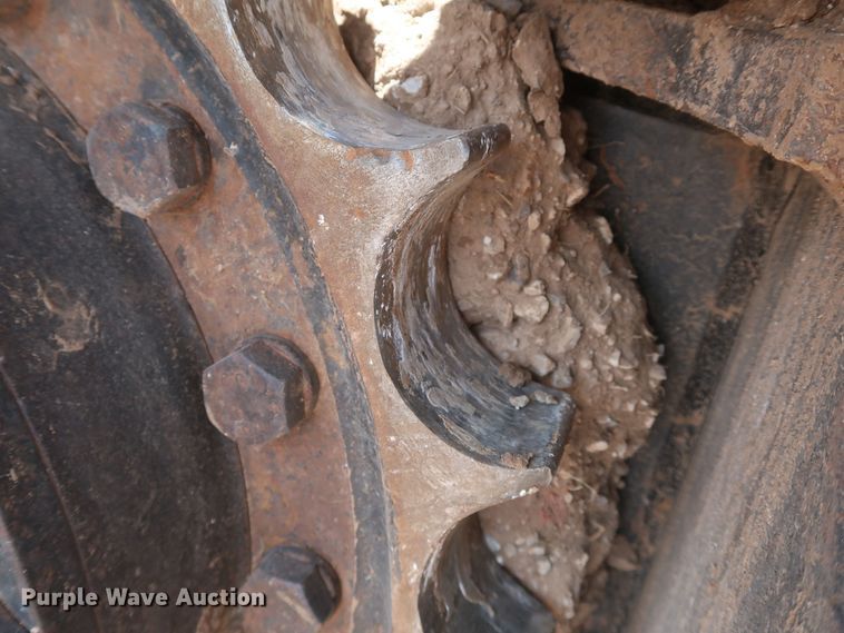 image for item DK3689 2011 John Deere 200D LC  excavator