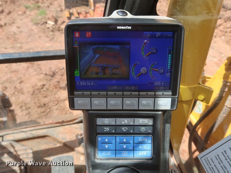 image for item DK3692 2019 Komatsu PC138USLC-11  excavator