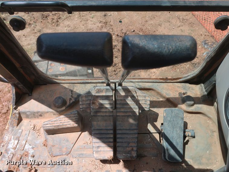 image for item DK3692 2019 Komatsu PC138USLC-11  excavator