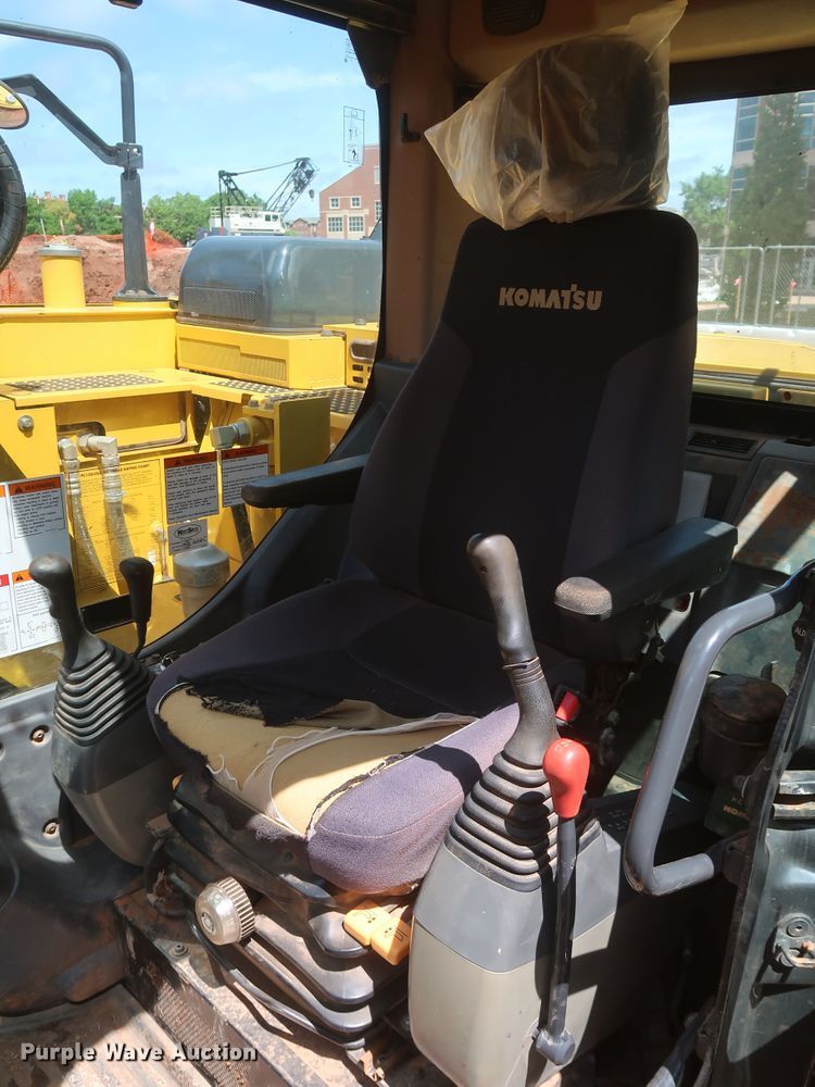 image for item DK3692 2019 Komatsu PC138USLC-11  excavator