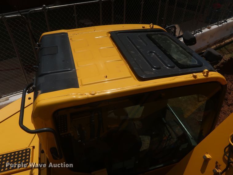 image for item DK3692 2019 Komatsu PC138USLC-11  excavator